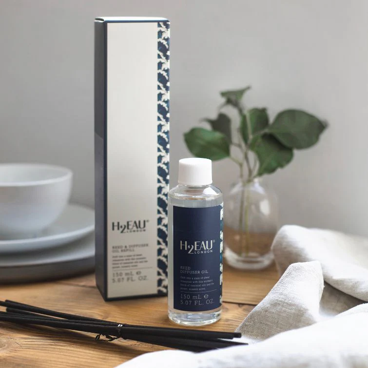 H2EAU Diffuser Oil Refill & Reeds 150ml - Image 2