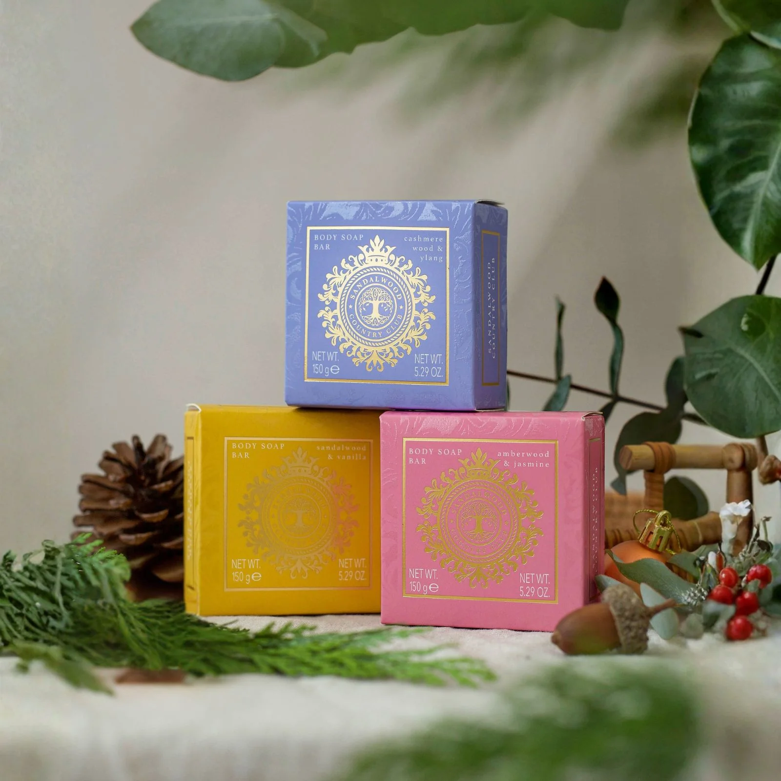 Sandalwood Country Club Cashmere Wood and Ylang 150g soap - Image 3