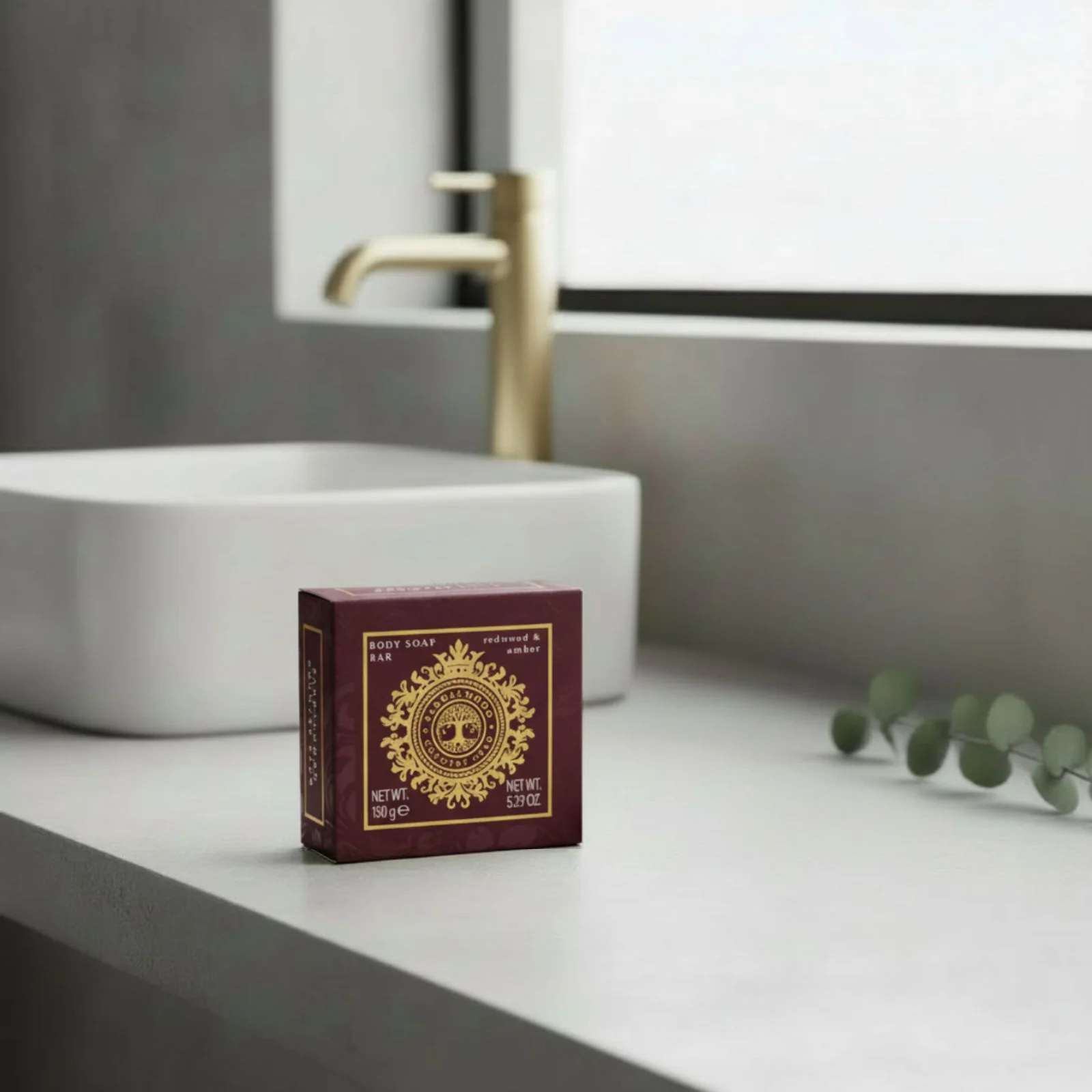 Sandalwood Country Club Redwood and Amber Soap Bar 150g - Image 2