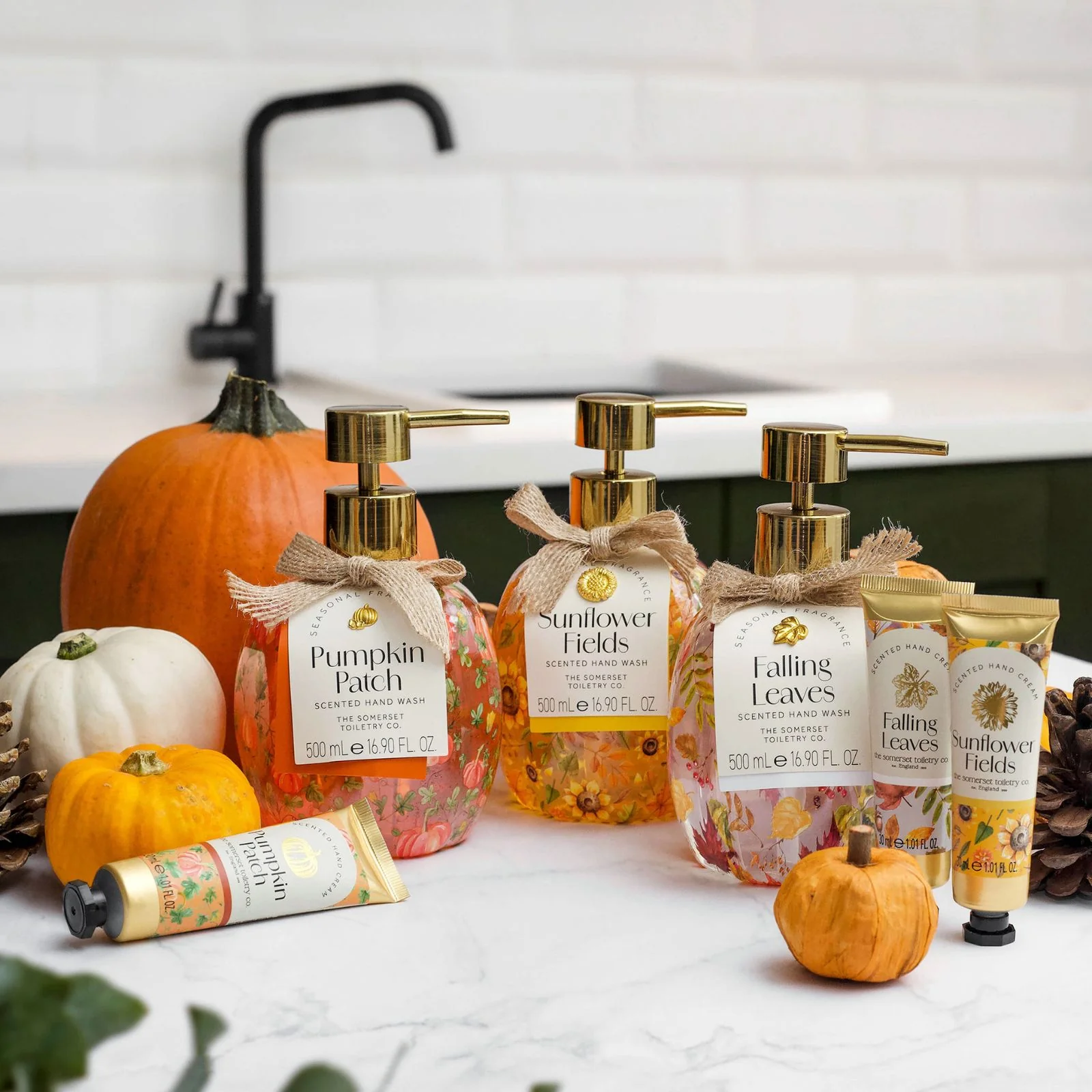 Falling Leaves Pattern Pumpkin Hand Cream 30ml - Image 3