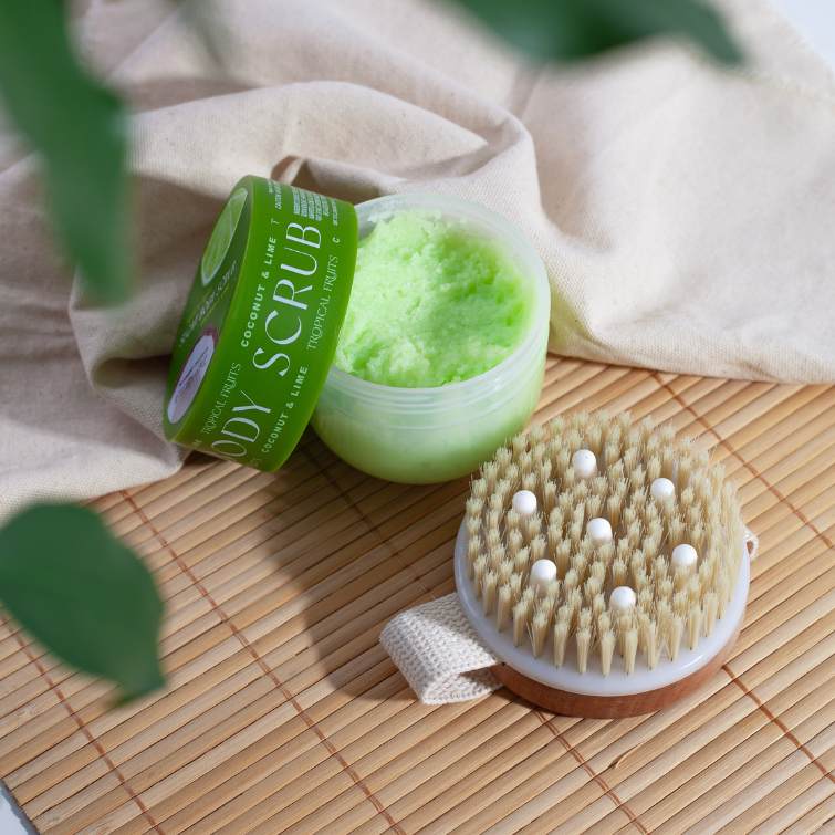 Tropical Fruits Coconut & Lime Body Scrub Set 150g - Image 2