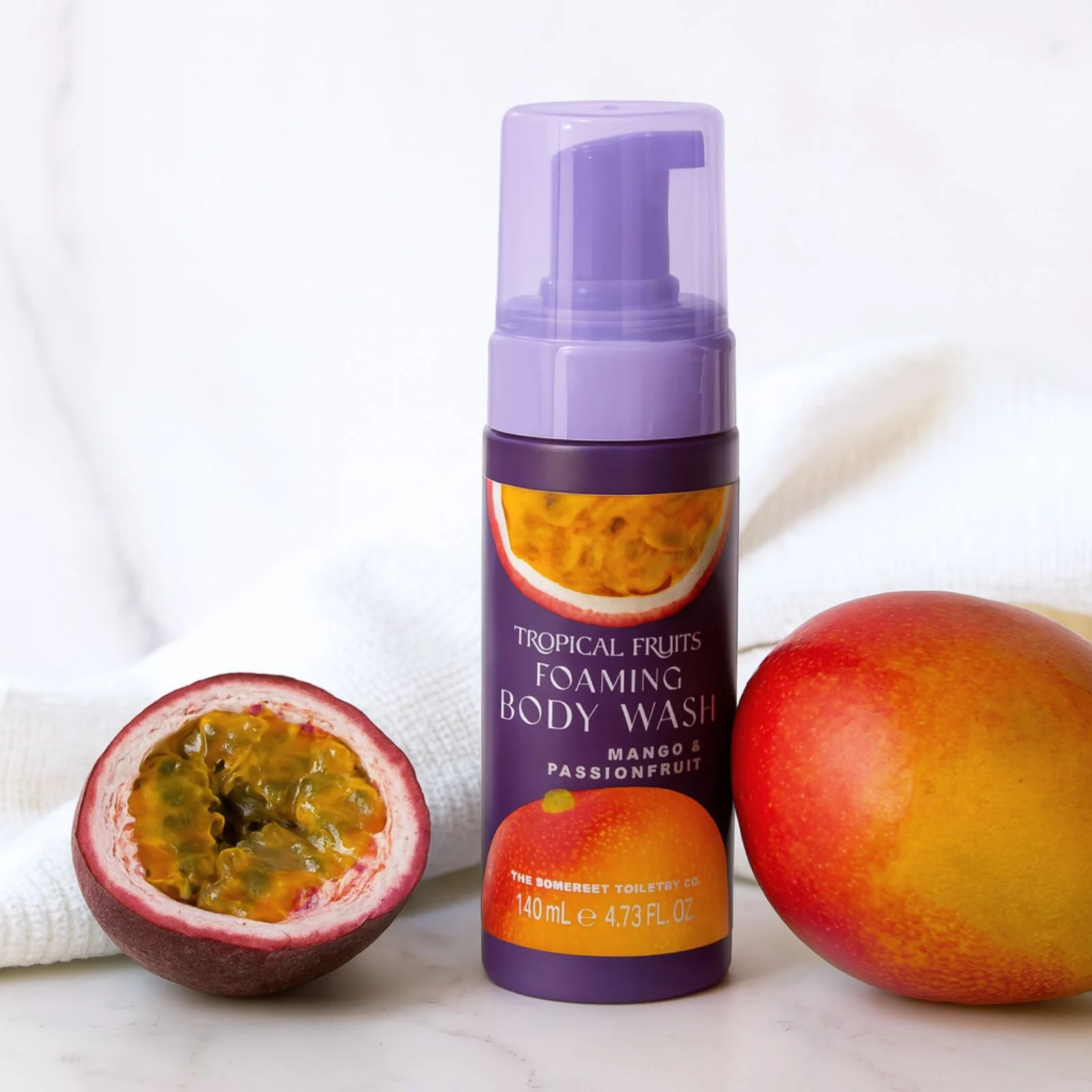 Tropical Fruits Mango and Passionfruit Foaming Body Wash 140ml - Image 2