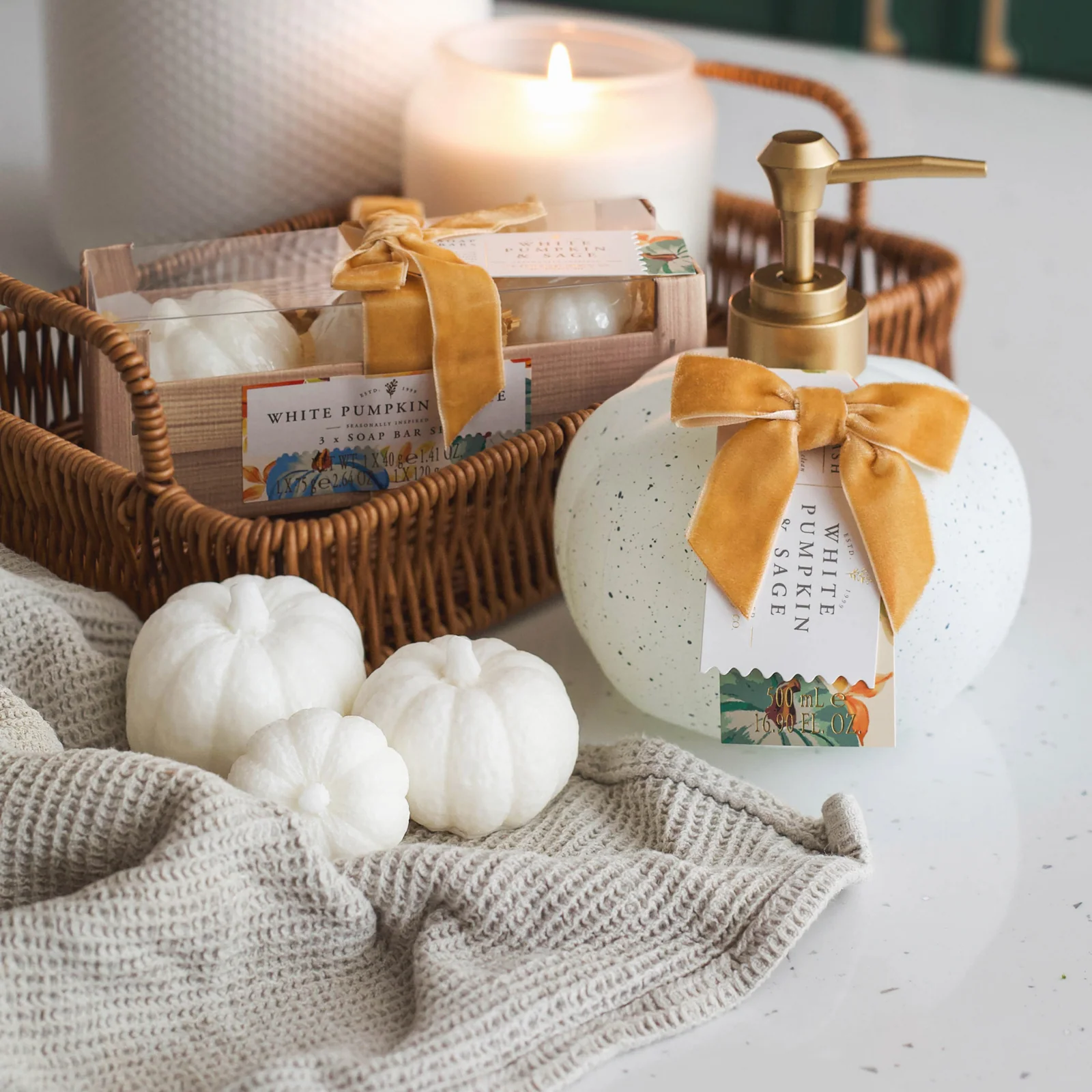 White Pumpkin and Sage 500ml Hand Wash - Image 3